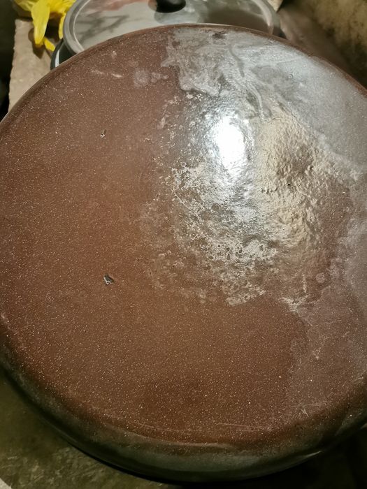 Продавам, големи тави.
