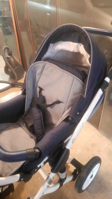 Бебешка количка с два коша