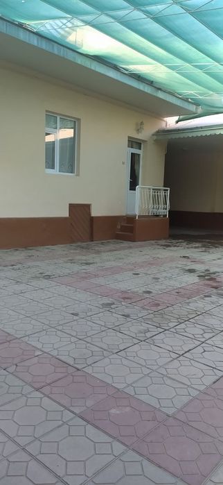 Жиззах шахрида, 5 сотихли  ховли сотилади