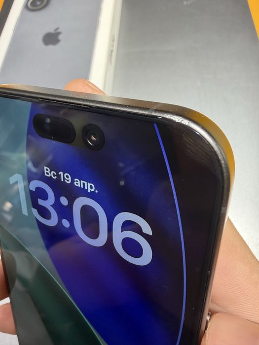 Продаю айфон 17