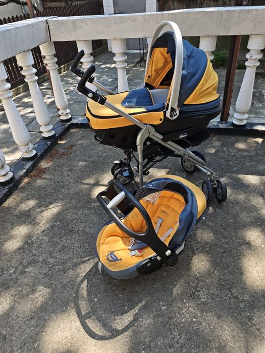 Cărucior Chicco 3 in 1