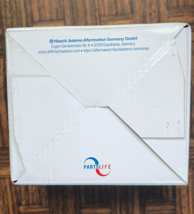 Чисто ново.  Реле подгревни свещи Hitachi Mercedes 250TD 300TD 270CDI