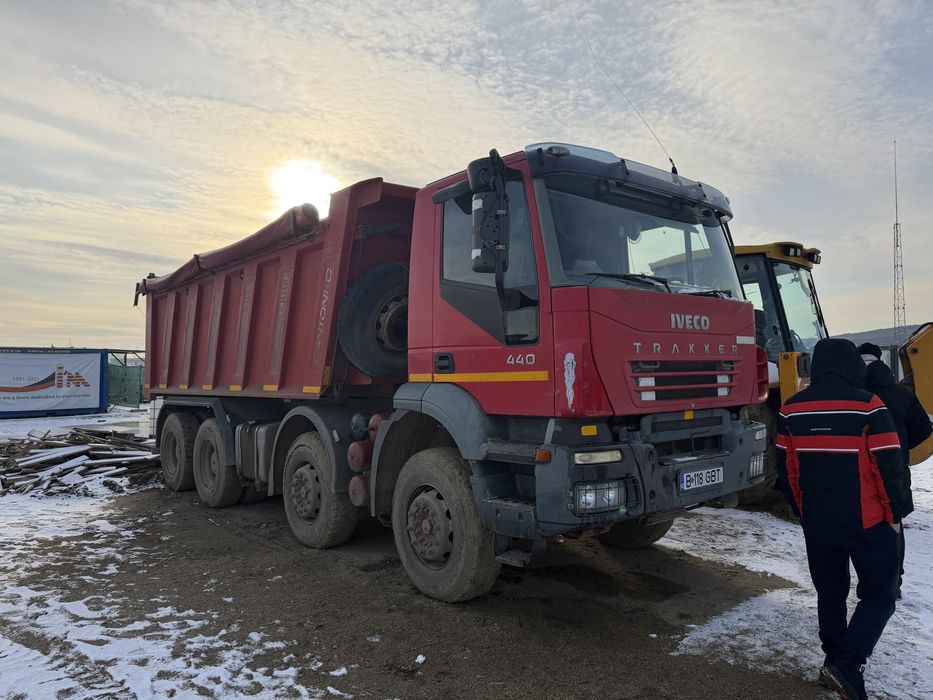 Autobasculanta Iveco Trakker
