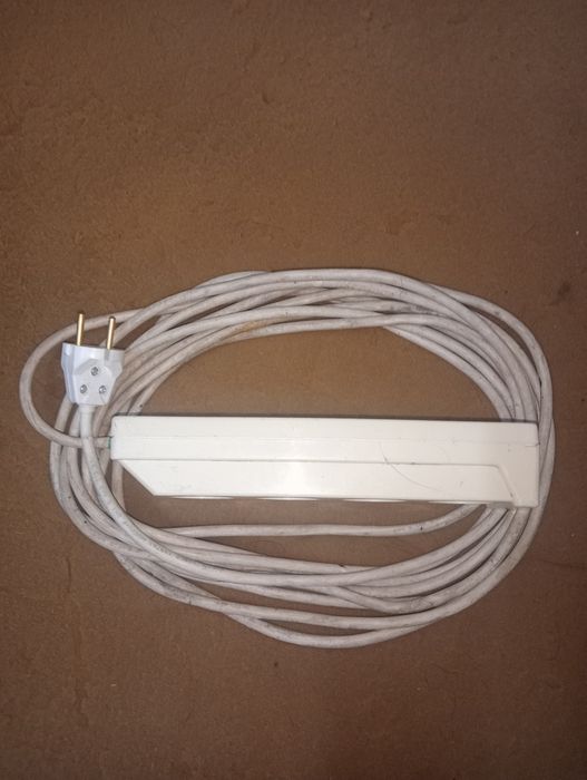 Продам хороший удлинитель.