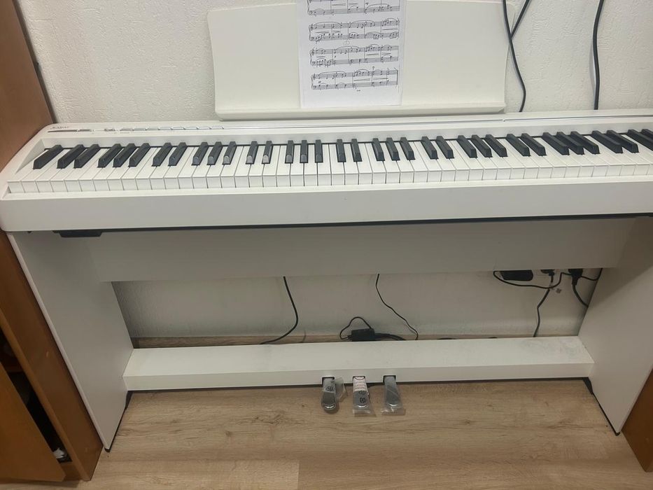 Продаю фортепиано Kawai ES120