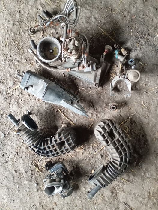 Продам двигатель Ауди 80 1.8 и черепаха