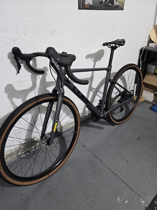 Cube nuroad race гравел велосипед