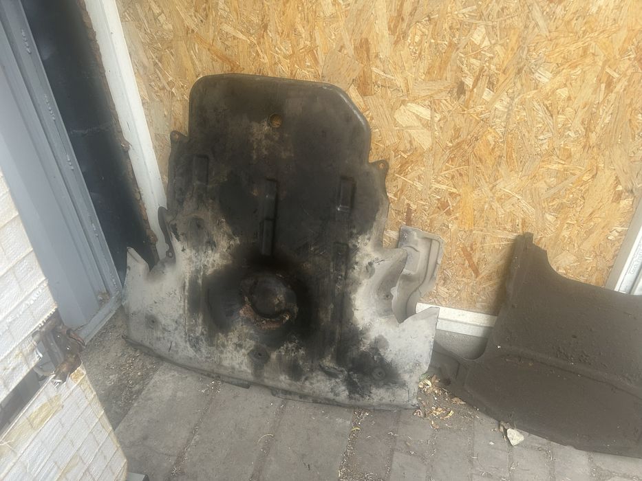 Продам защиту картера на Мерс С203