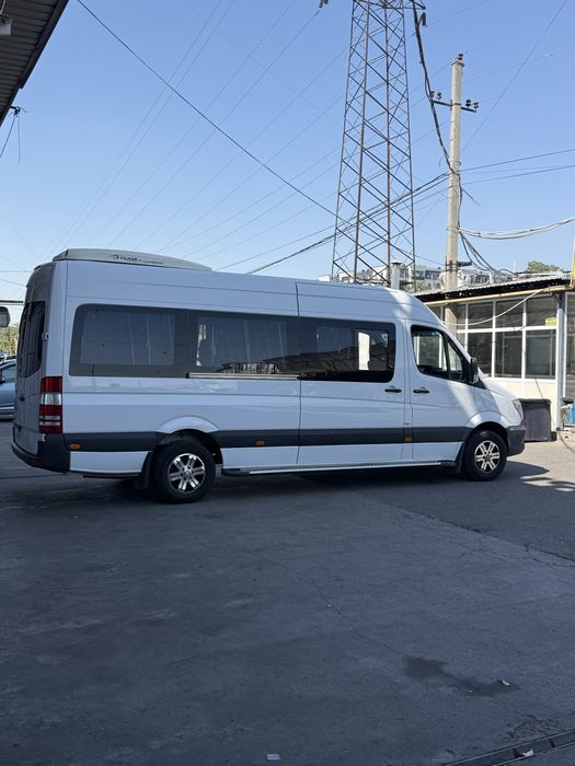 Сотилади микроавтобус Mercedes Benz Sprinter