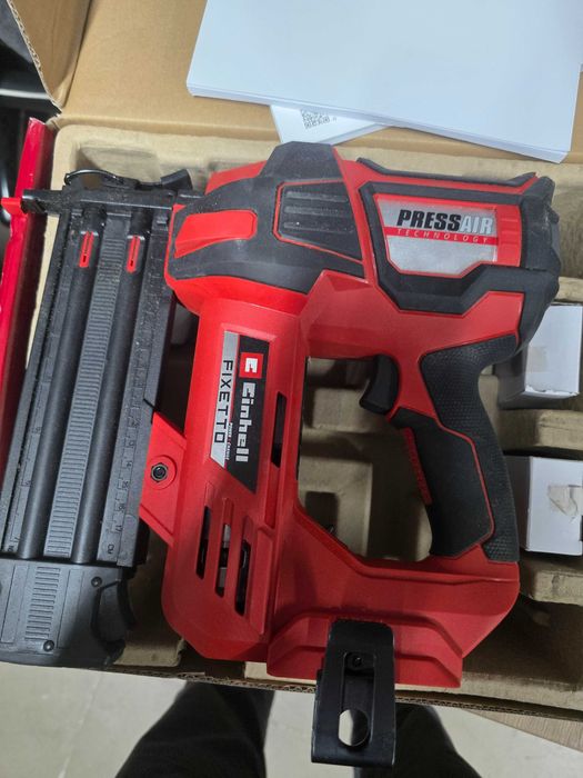 Pistol pentru cuie profesional Einhell Professional FIXETTO