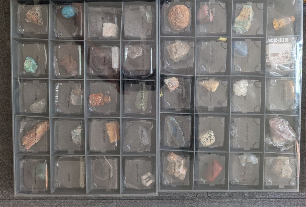 Colecția Mineralele Pământului