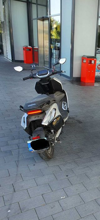 OFERTA - Scuter electric CFMoto Zeeho AE8S+ Permis cat B