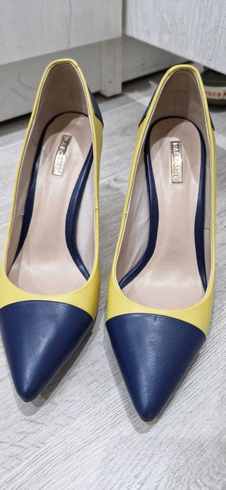 Продам туфли женские basconi