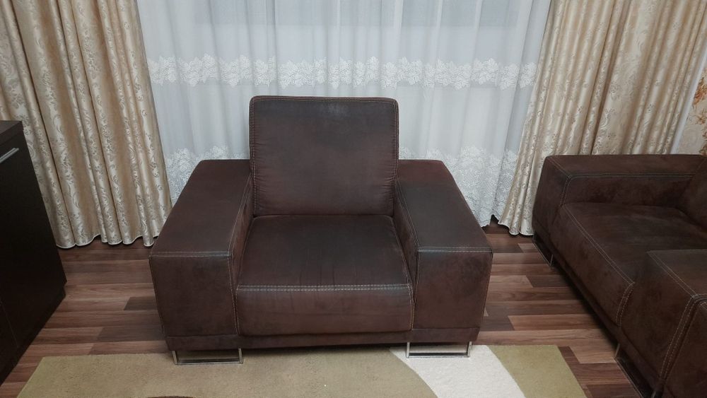 Canapea cu 2 fotolii