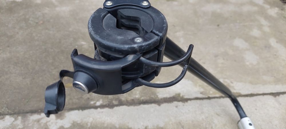 Suport bicigleta pe bara transversala