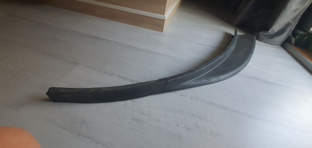 Spoiler stanga Opel astra J