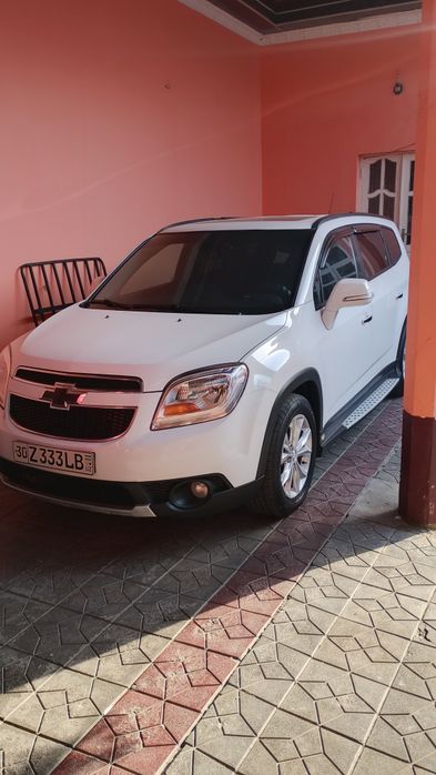 Автомобиль Chevrolet Orlando