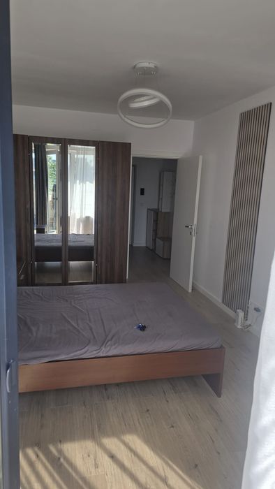 Proprietar inchiriez ap 2 cam et 1 Ivory Residence