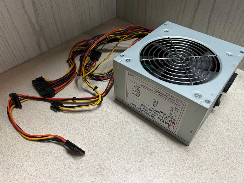 Захранване за компютър Omega 450W