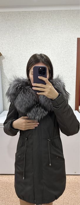 Продам зимнюю парку (куртка)