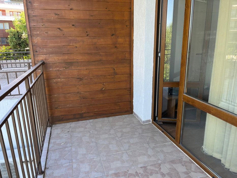 Продава се, 3-стаен, Св. Влас,  Елените, първа линия!