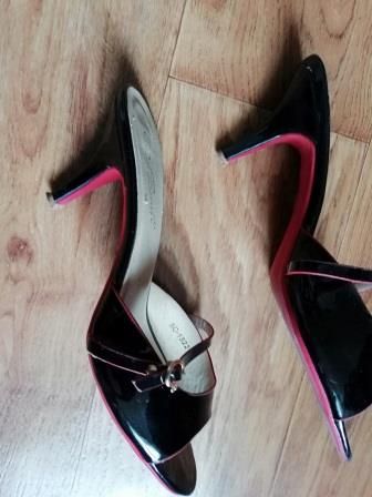 Сандали 40-41 номер