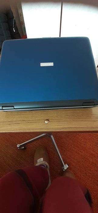 Лаптоп Тошиба за части