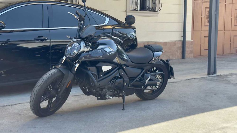 Qjmotor 500SRV cruiser  (ABS) с пробегом 2500км