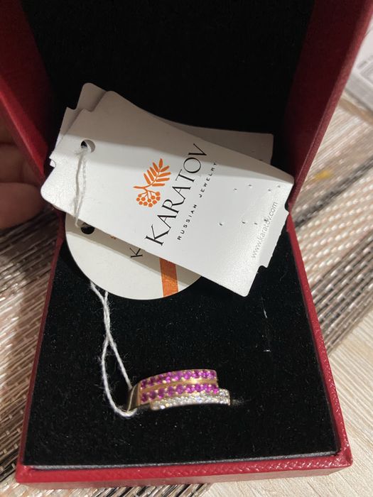 Продам кольца с бриллиантами