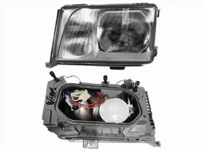 Фара Mercedes-benz E 320