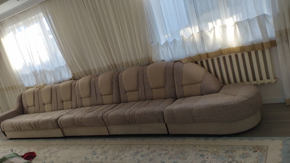 Уголок  диван дома