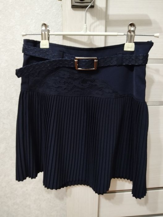 Продам школьные вещи на девочку