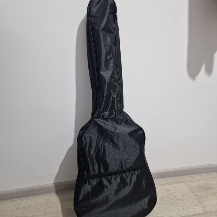 Акустическая гитара