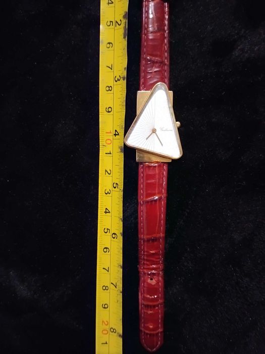 Дамски швейцарски кварцов ч