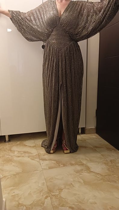 Rochie lucrată manual