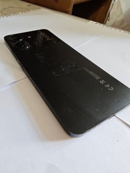 Смартфон poco c65