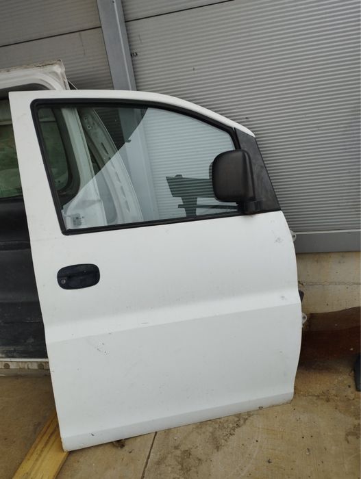 Продавам на части  Hyundai H-1