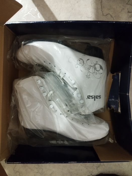 Коньки для девушка