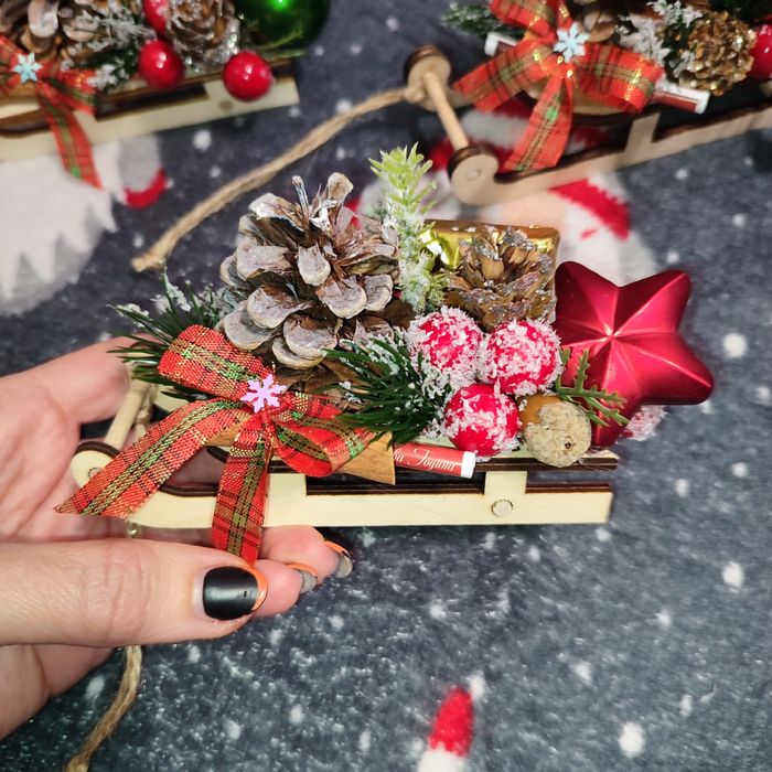 Коледни Табелки за закачане/ коледни кашпи/шейни и късмети