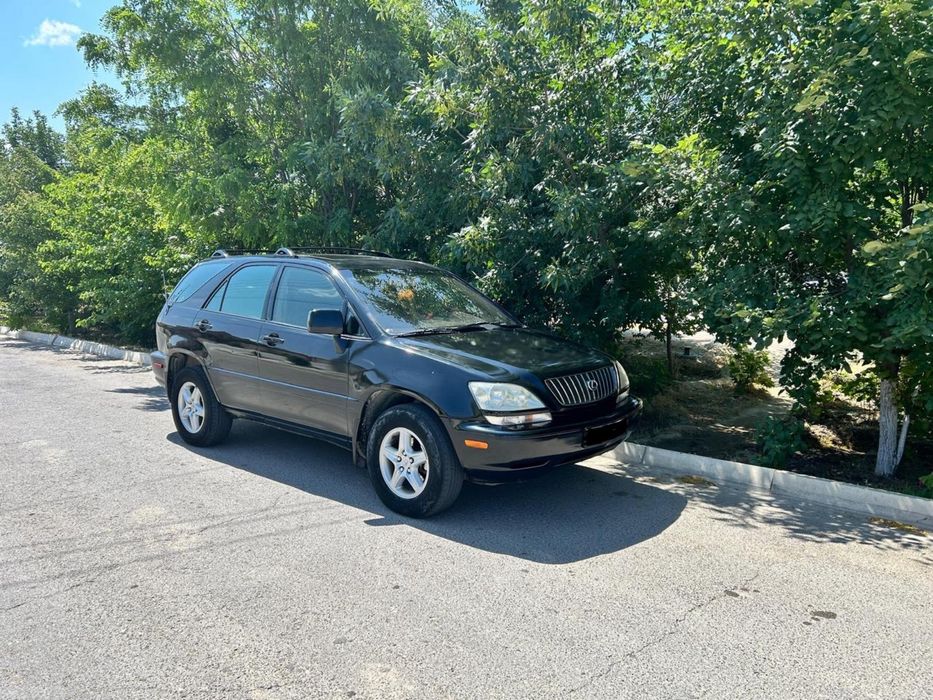 Лексус рх 300 ,2000 г срочно