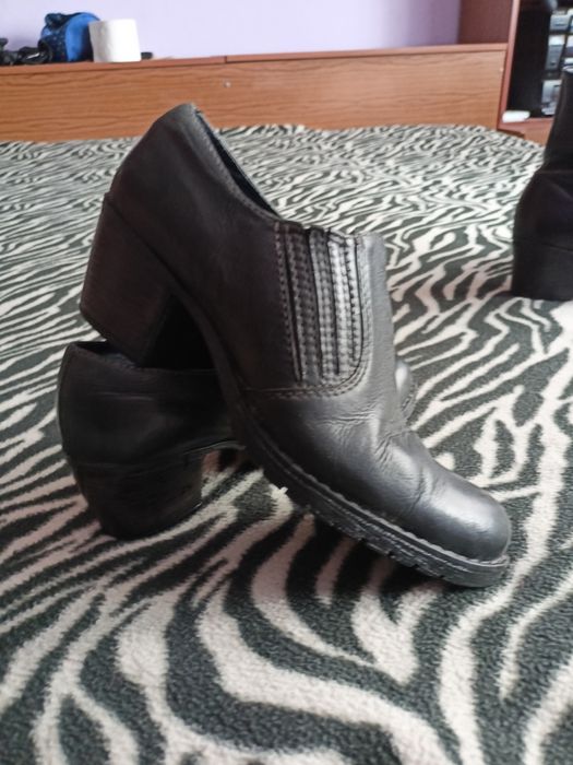 Дамски обувки от естествена кожа