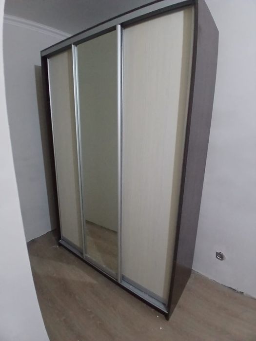 Продам шкаф, комод, писменный стол есть доставка