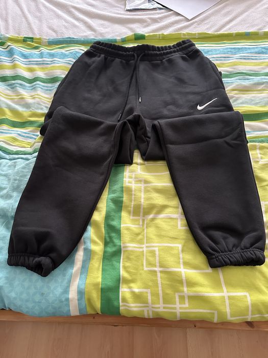 Анцунг Nike черен