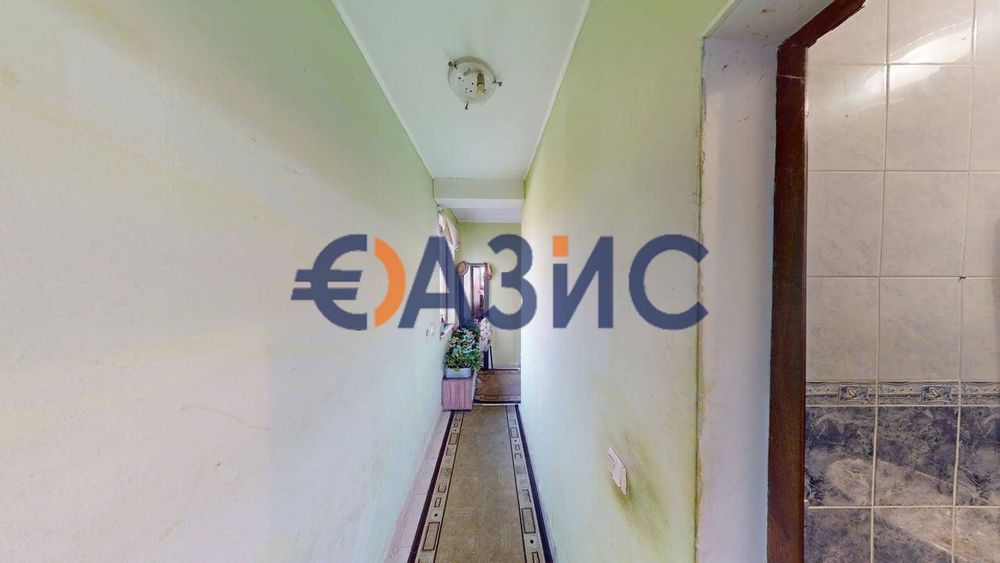 Продава се Тристаен апартамент в с. Кошарица, Област Бургас - 104 кв.м за 515 €/кв.м - Снимка #12