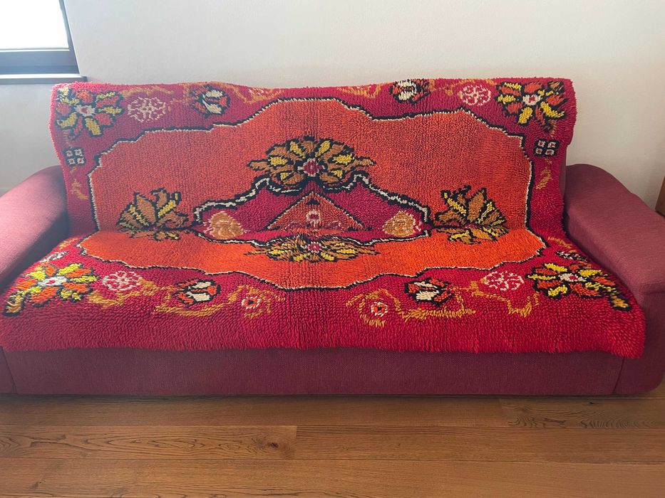 Ръчно тъкан китеник от естествена вълна