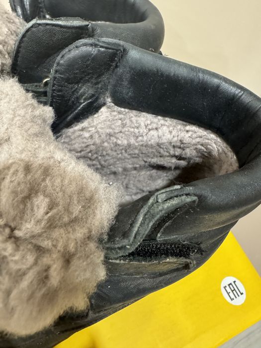 Продам детские зимние ботинки