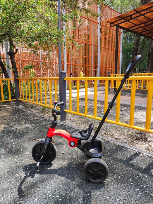 Трехколесный велосипед QPlay Ant