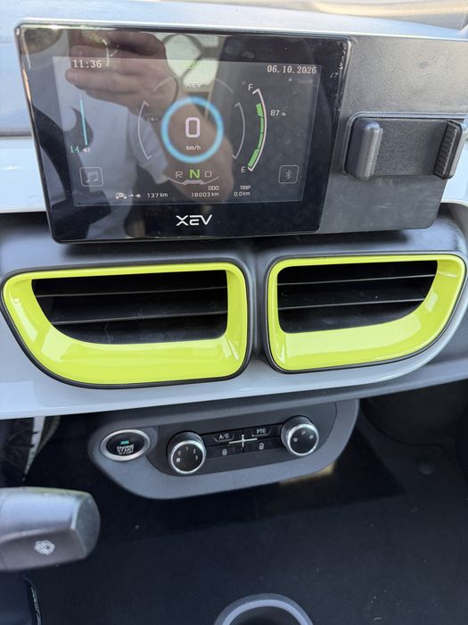 Xev yoyo masina 16 ani permis b1