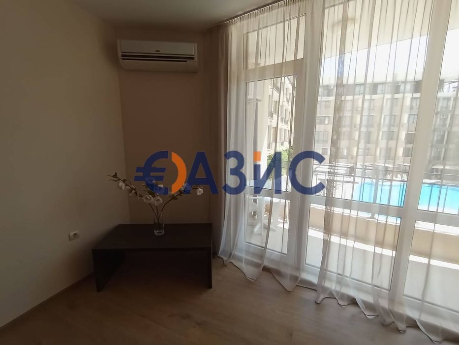 Продава се Двустаен апартамент в Свети Влас - 90 кв.м за 810 €/кв.м - Снимка #13
