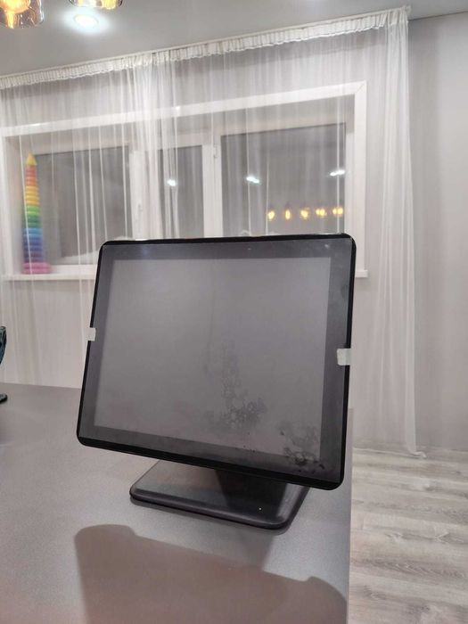 POS-Моноблок Elanda N-2840 RS609 4/64